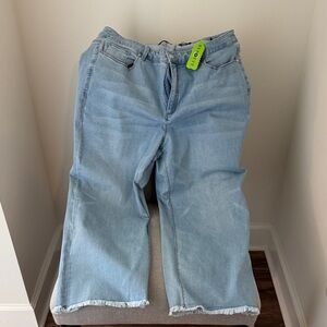 Susan Graver Light Blue cropped wide leg Jeans